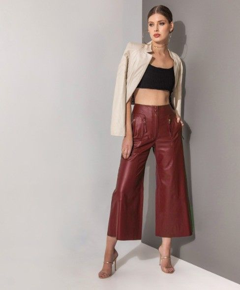 Calça em couro Beth
